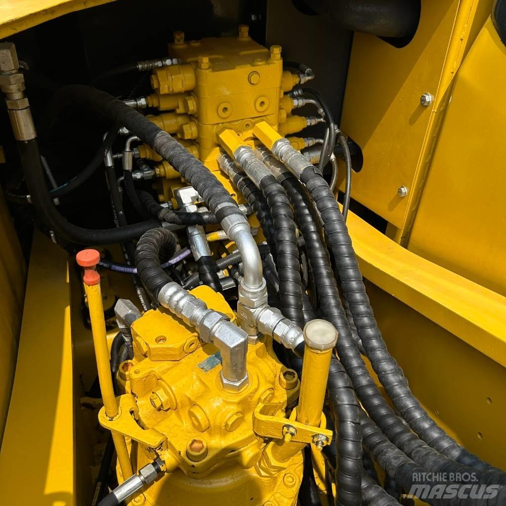 Komatsu 160 Kāpurķēžu ekskavatori