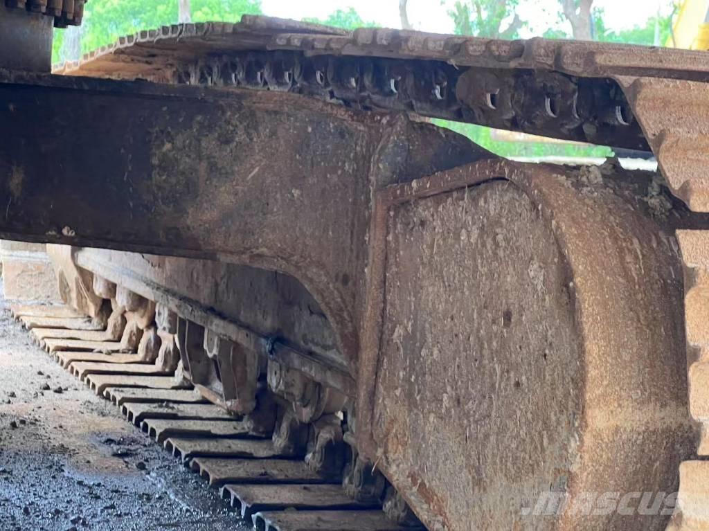 CAT 320 C Kāpurķēžu ekskavatori