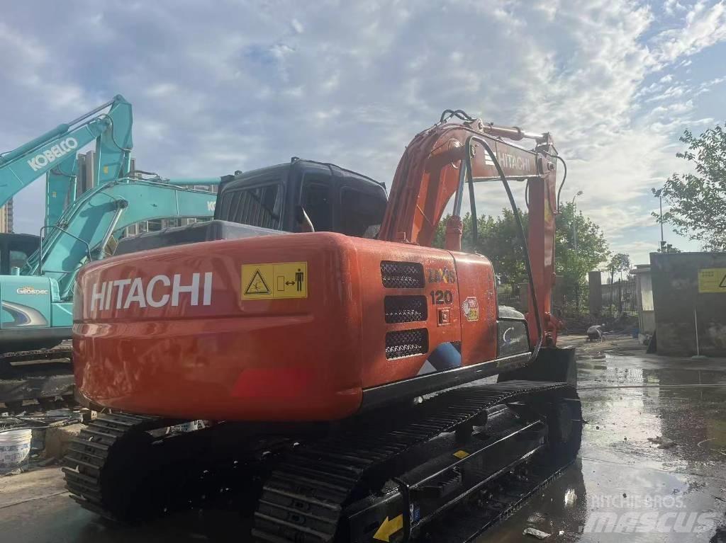 Hitachi ZX 120 Kāpurķēžu ekskavatori