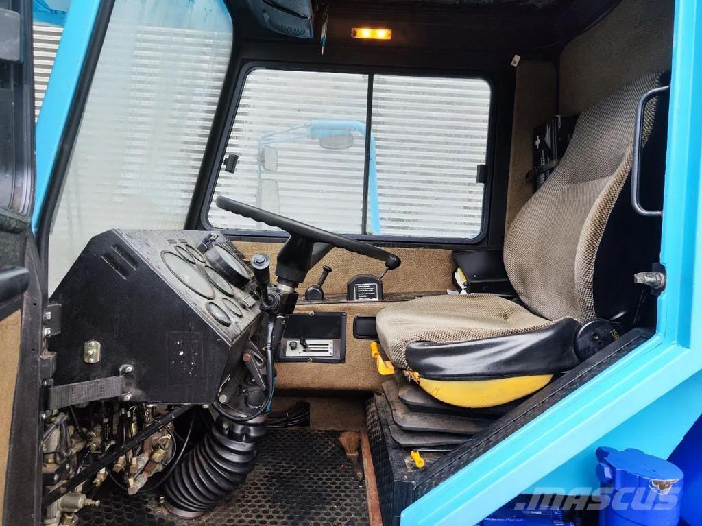 Liebherr LTM 1025 Visurgājēji celtņi