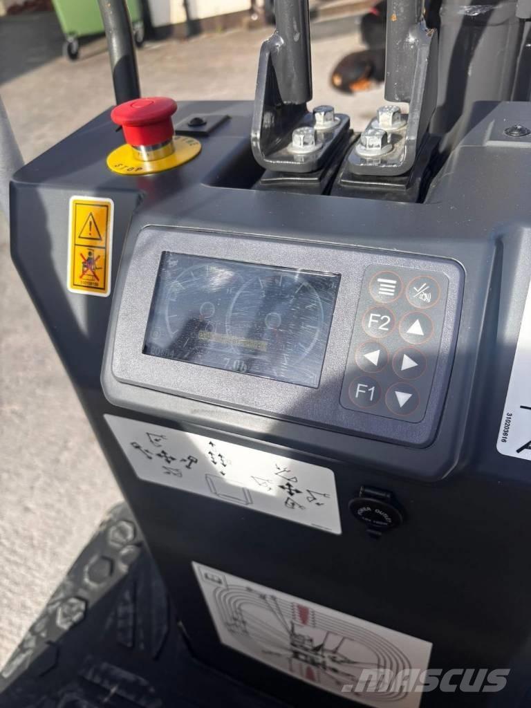 XCMG XE10E Mini ekskavatori < 7 t