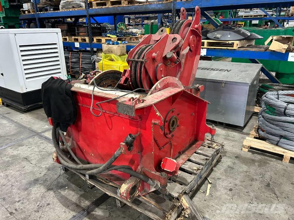 Grove GMK 6250 Visurgājēji celtņi