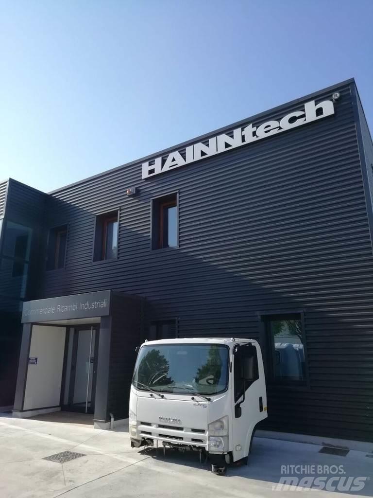 Isuzu NPR 85 "M - P - Q" Kabīnes un interjers