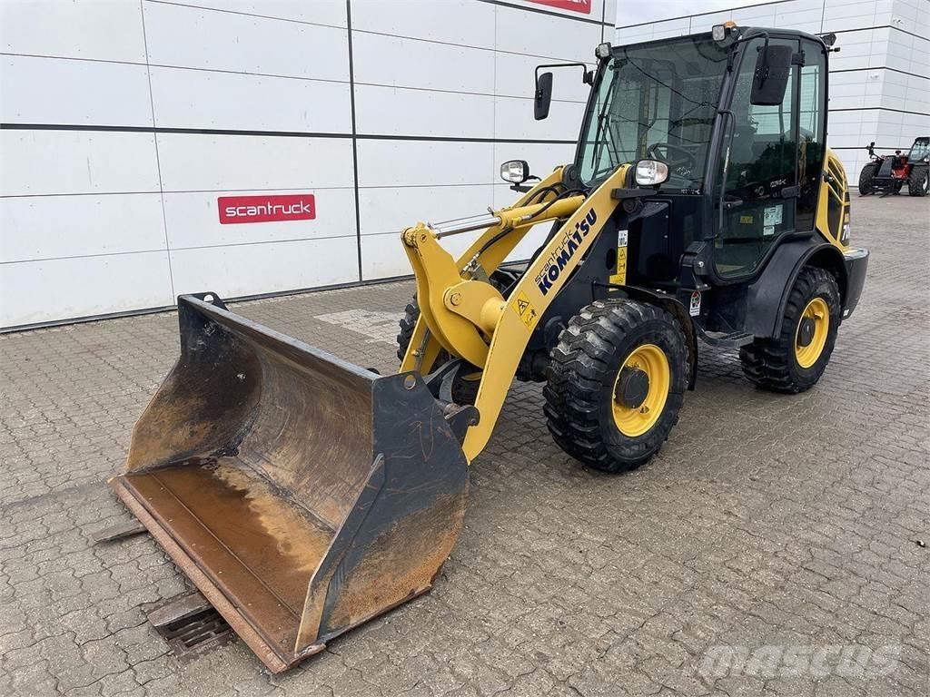 Komatsu WA70M-8EO Multifunkcionālie iekrāvēji