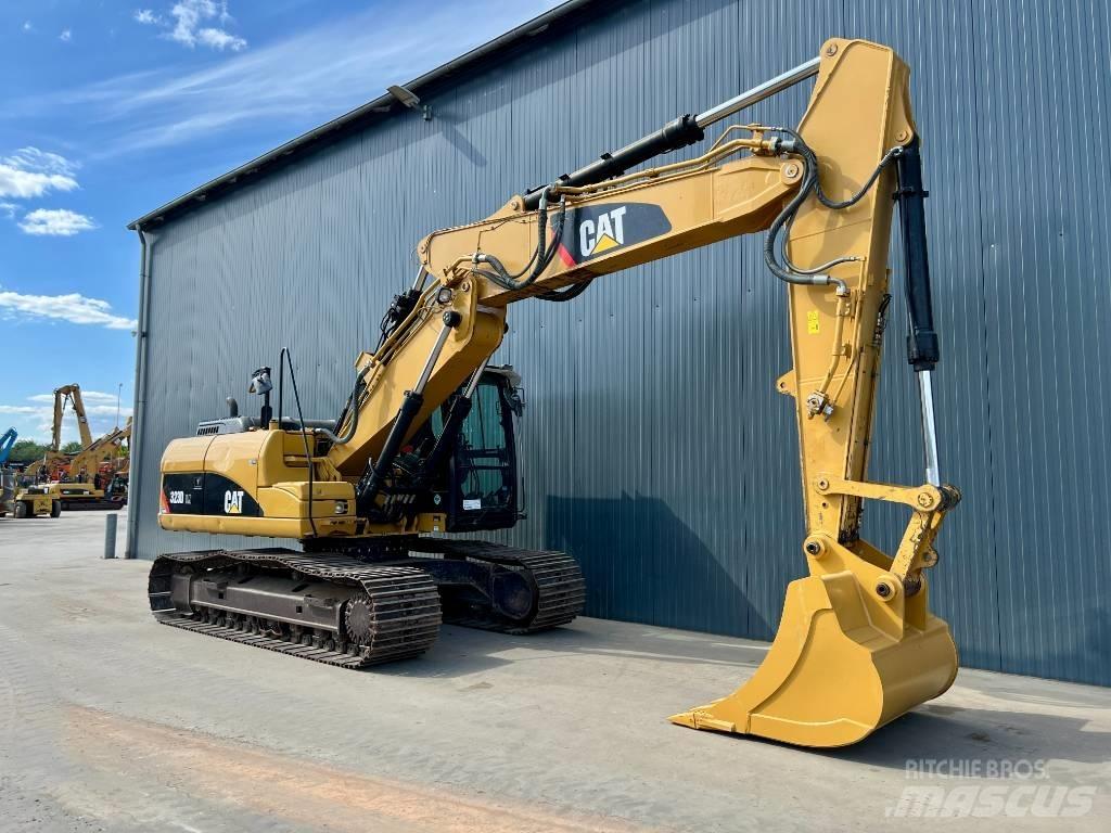 CAT 323D LN VA Kāpurķēžu ekskavatori
