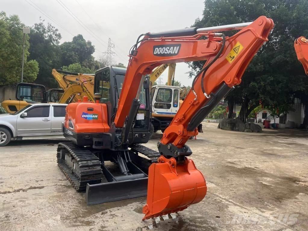 Doosan DX55-9C Mini ekskavatori < 7 t
