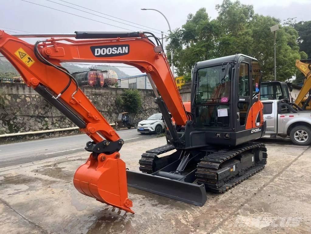 Doosan DX55-9C Mini ekskavatori < 7 t