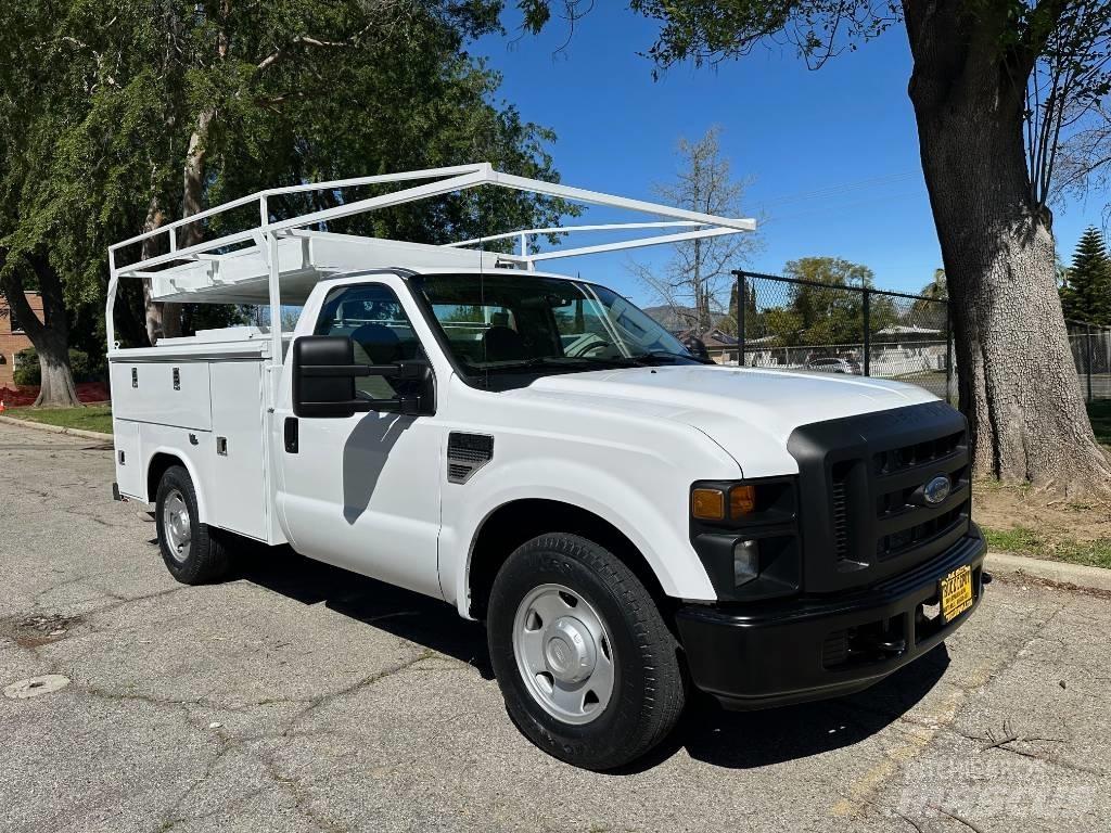 Ford F 250 SD Vieglais kravas automobilis/izkraušana no sāniem