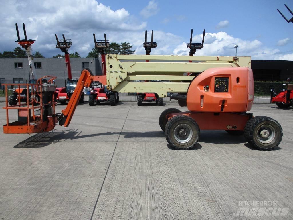 JLG 450 AJ (193) Kompakts pacēlājs ar rotējošu strēli
