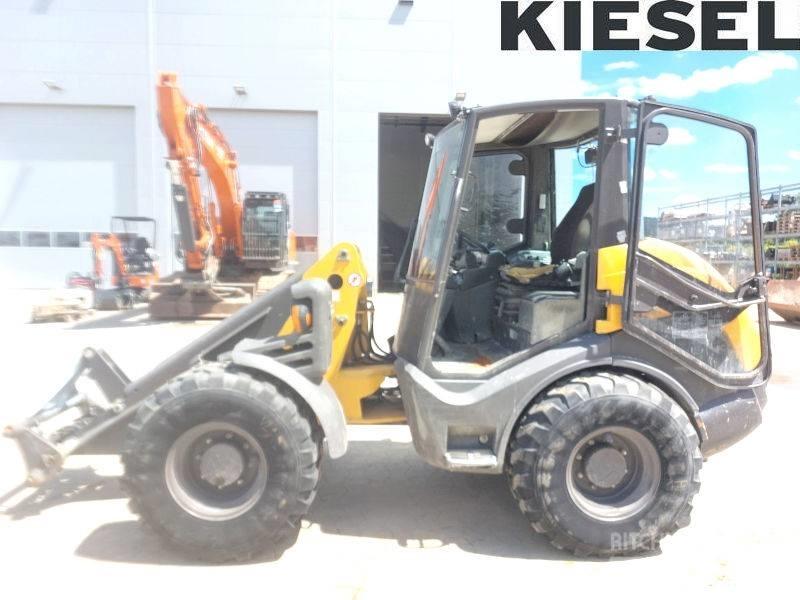Mecalac AX 1000 Iekrāvēji uz riteņiem