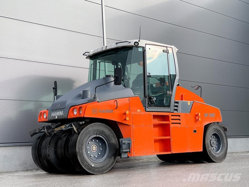 Hamm HP 180I Pneimatiskie veltņi