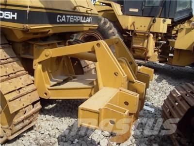 CAT D 5 H Kāpurķēžu buldozeri