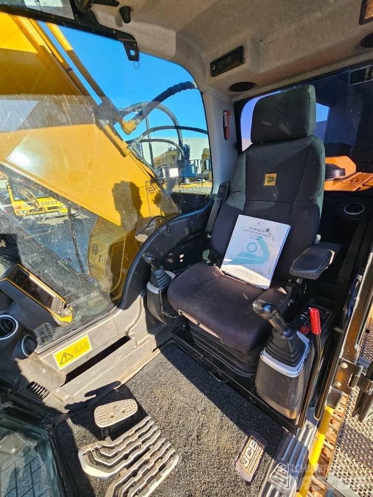 JCB JS 220 LC Kāpurķēžu ekskavatori