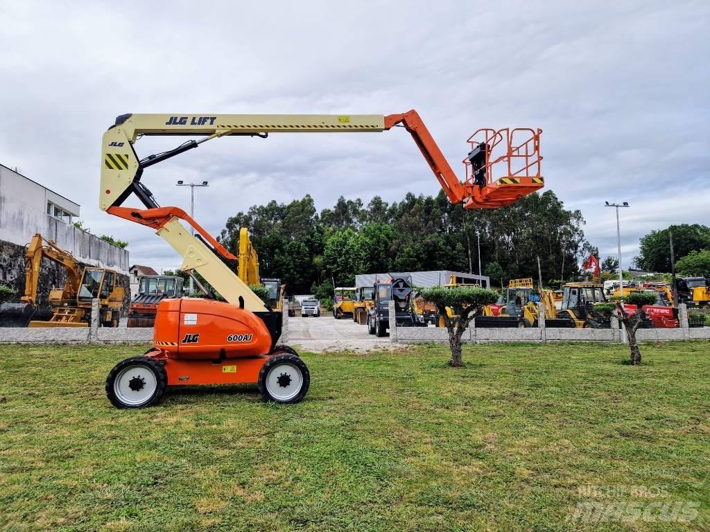 JLG 600 AJ Strēles pacēlāji