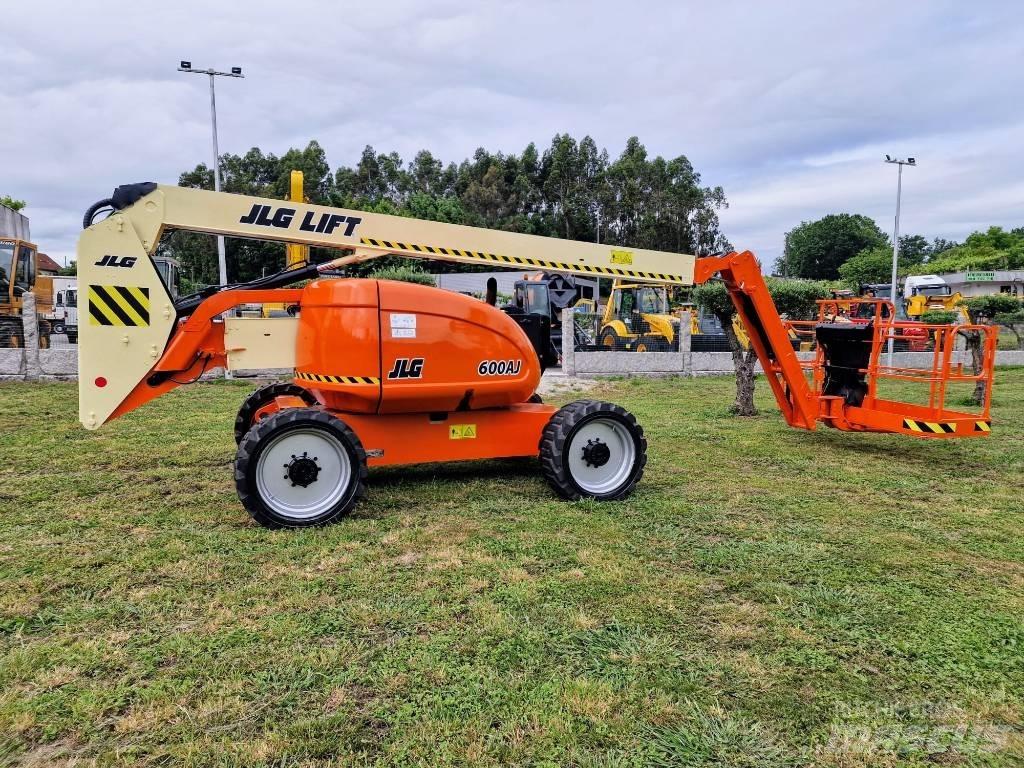 JLG 600 AJ Strēles pacēlāji