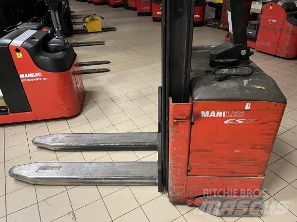 Manitou ES 513 Pašgājēji krautnētāji