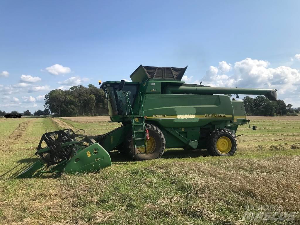 John Deere 9780 CTS Ražas novākšanas kombaini