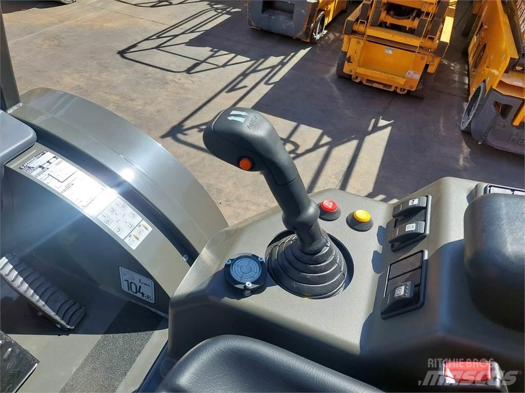 Ausa C201 Hx4 Apvidus autokrāvējs