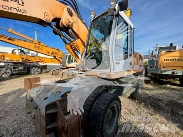 Liebherr A924 Ekskavatori uz riteņiem