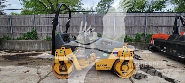 Sakai SW354 Vienvalča grunts veltņi
