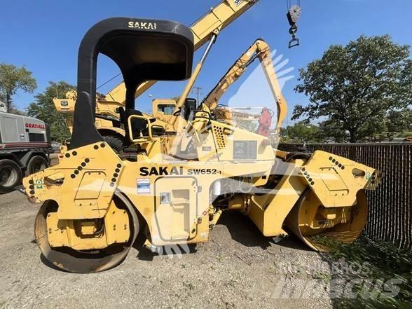 Sakai SW652 Vienvalča grunts veltņi