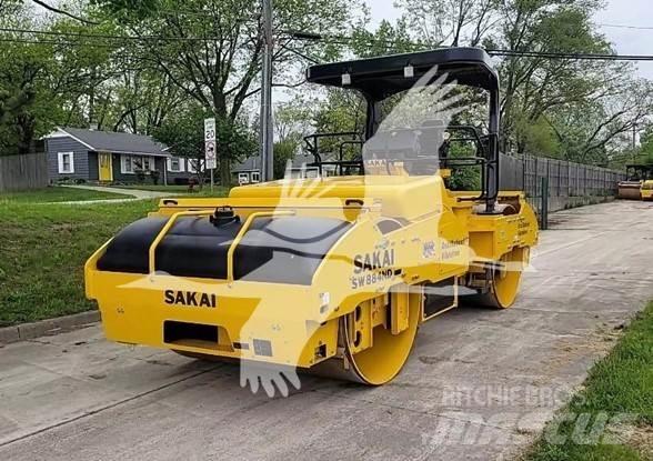 Sakai SW884ND Vienvalča grunts veltņi