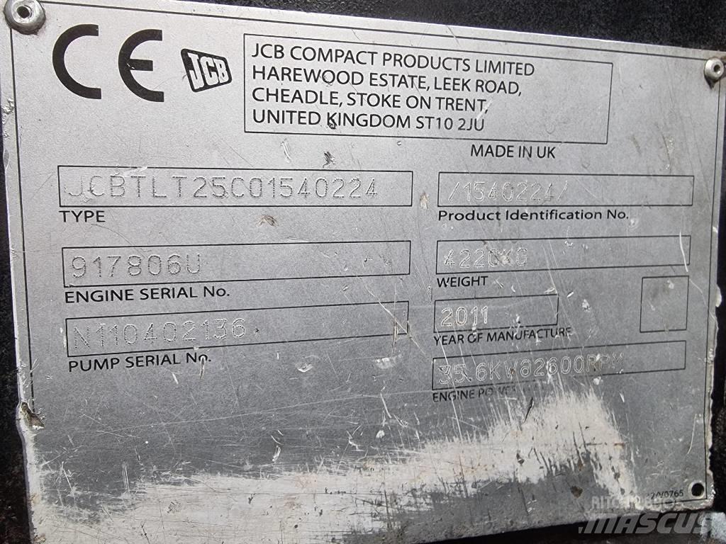 JCB TLT 25 D Teleskopiskie manipulatori