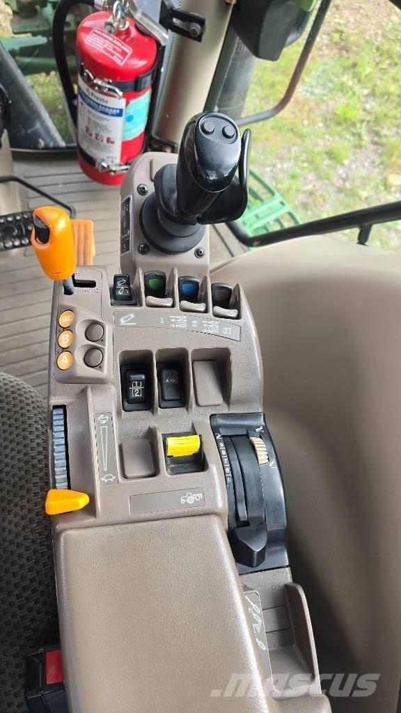 John Deere 6150 R Traktori