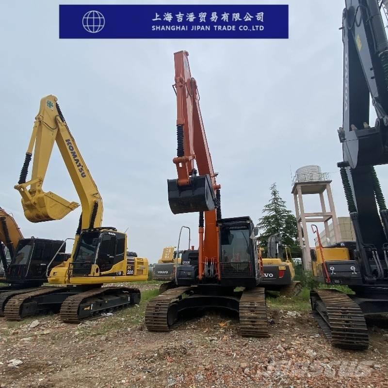 Hitachi ZX 210 Kāpurķēžu ekskavatori