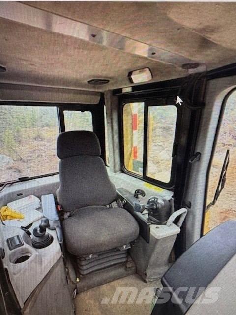 CAT D 6 T Kāpurķēžu buldozeri