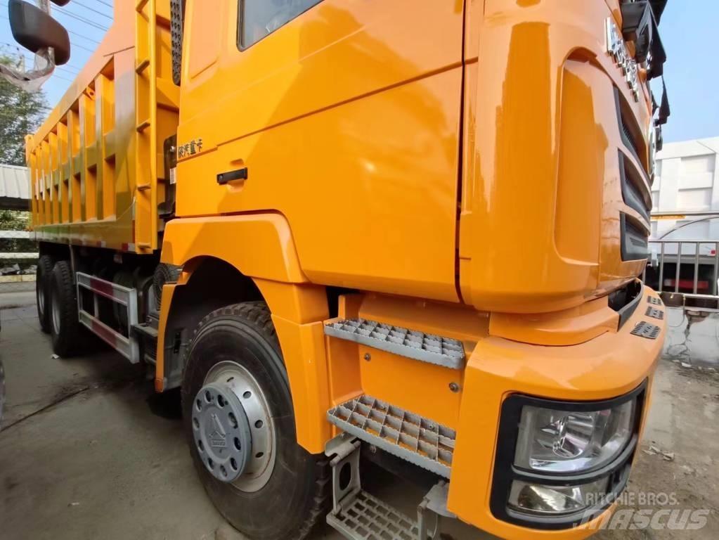 Shacman F3000 6X4 Pašizgāzējs