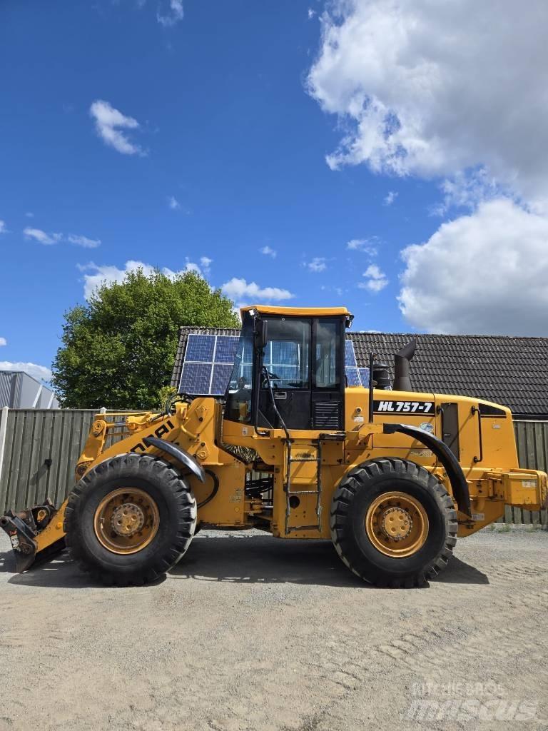 Hyundai HL 757-7 Wheel loaders