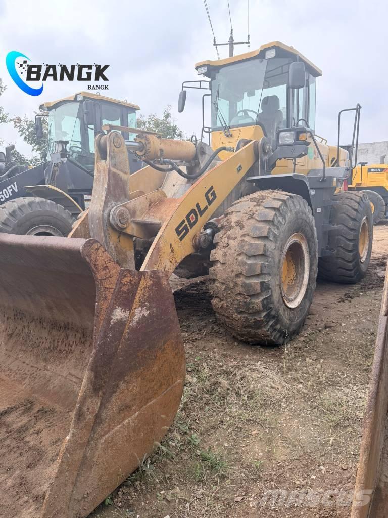 SDLG L 953 Iekrāvēji uz riteņiem