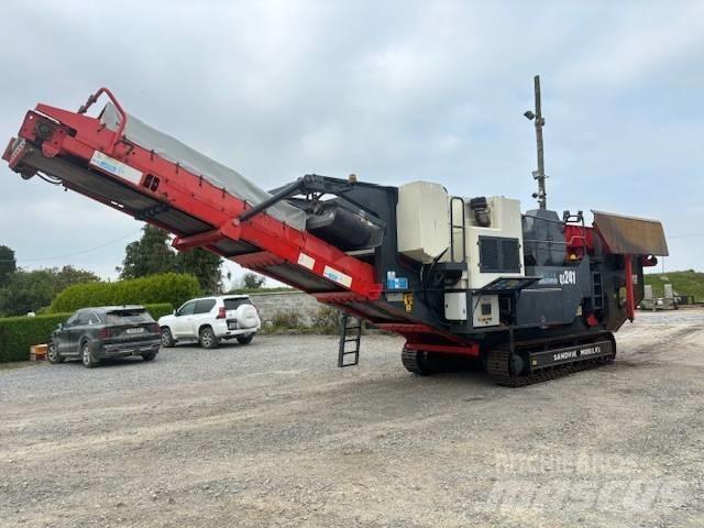 Sandvik QJ 241 Mobilie drupinātāji