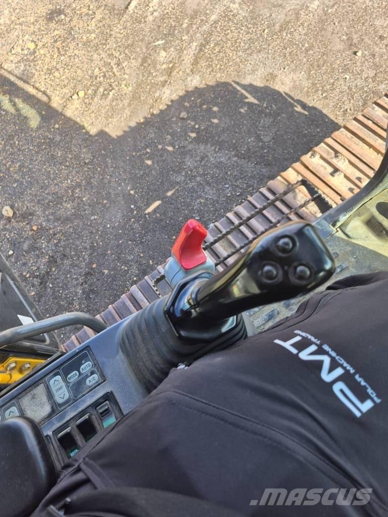 Komatsu PC 210 LC-7K Kāpurķēžu ekskavatori