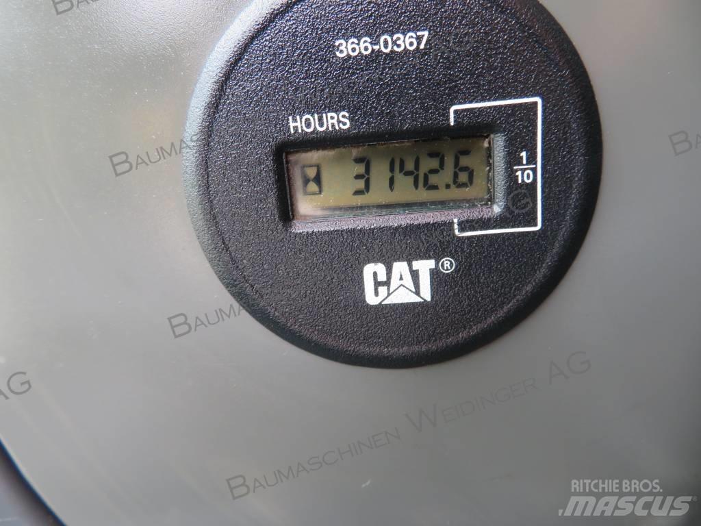 CAT 311 F LRR Kāpurķēžu ekskavatori
