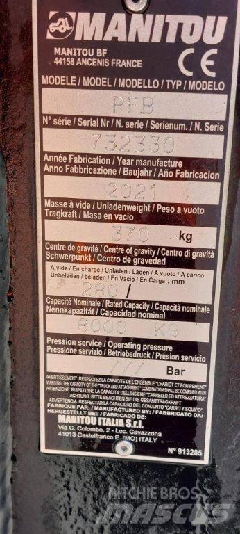 Manitou PFB Teleskopiskie manipulatori