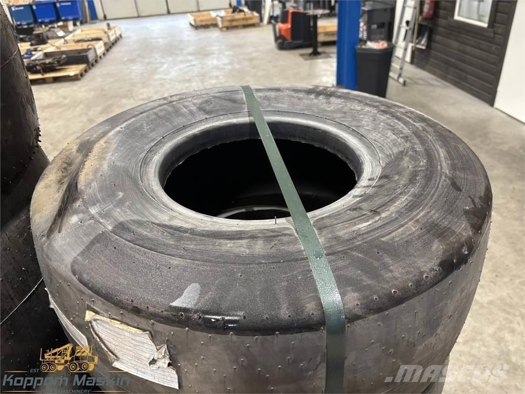 Rottne EGS 26x12 Riepas, riteņi un diski