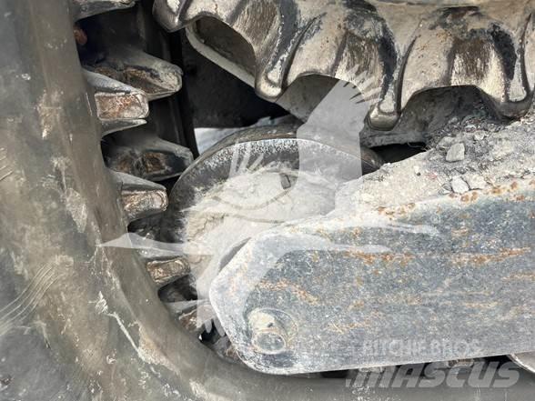 Bobcat T300 Lietoti riteņu kompaktiekrāvēji