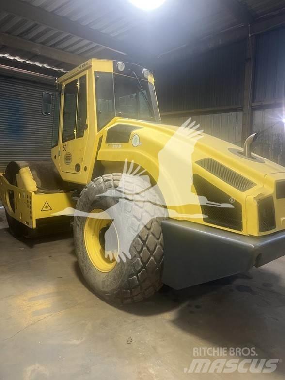 Bomag BW213D-4 Vienvalča grunts veltņi