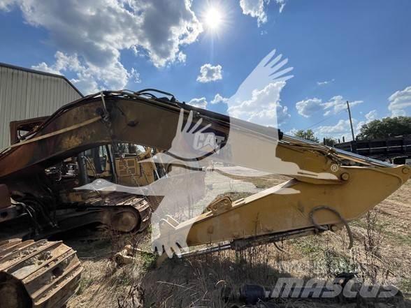 CAT 320 Kāpurķēžu ekskavatori