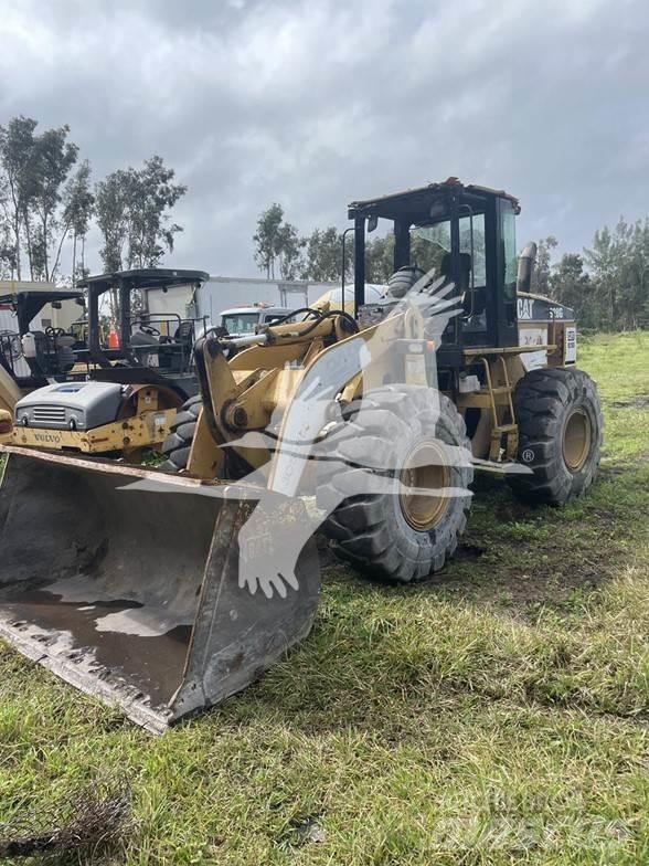 CAT 928G Iekrāvēji uz riteņiem