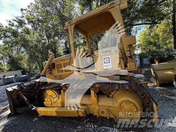 CAT D6D Kāpurķēžu buldozeri