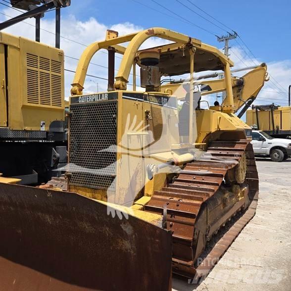 CAT D6M Kāpurķēžu buldozeri