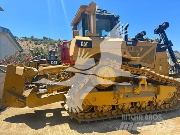 CAT D8T Kāpurķēžu buldozeri