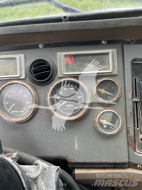 Ford 8000 Ūdens mašīnas