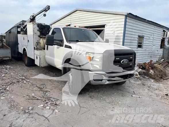 Ford F550 Būvniecība- Citi