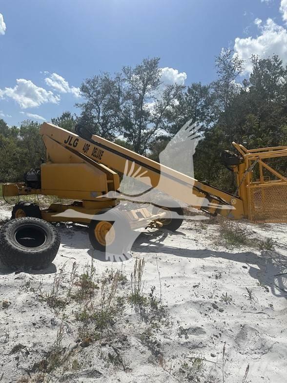JLG 40F Strēles pacēlāji