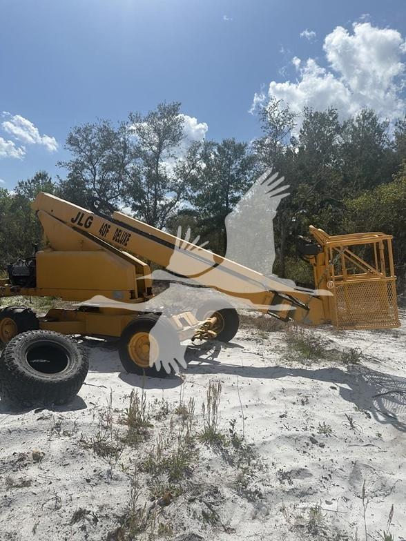 JLG 40F Strēles pacēlāji