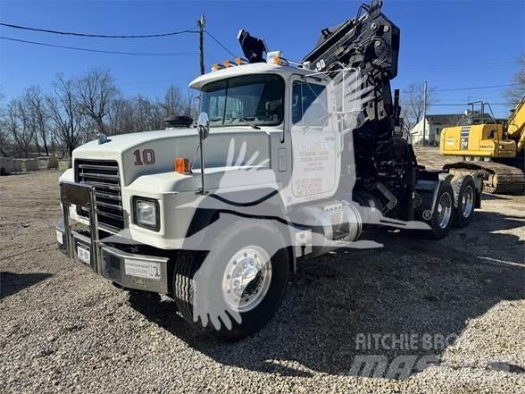 Mack RD688S Vilcēji